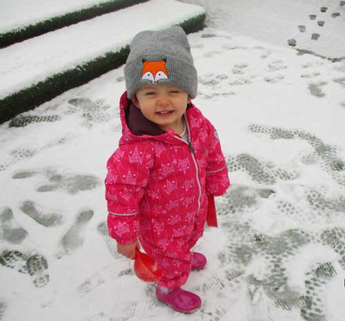 Timperley children make the most of recent snowy weather