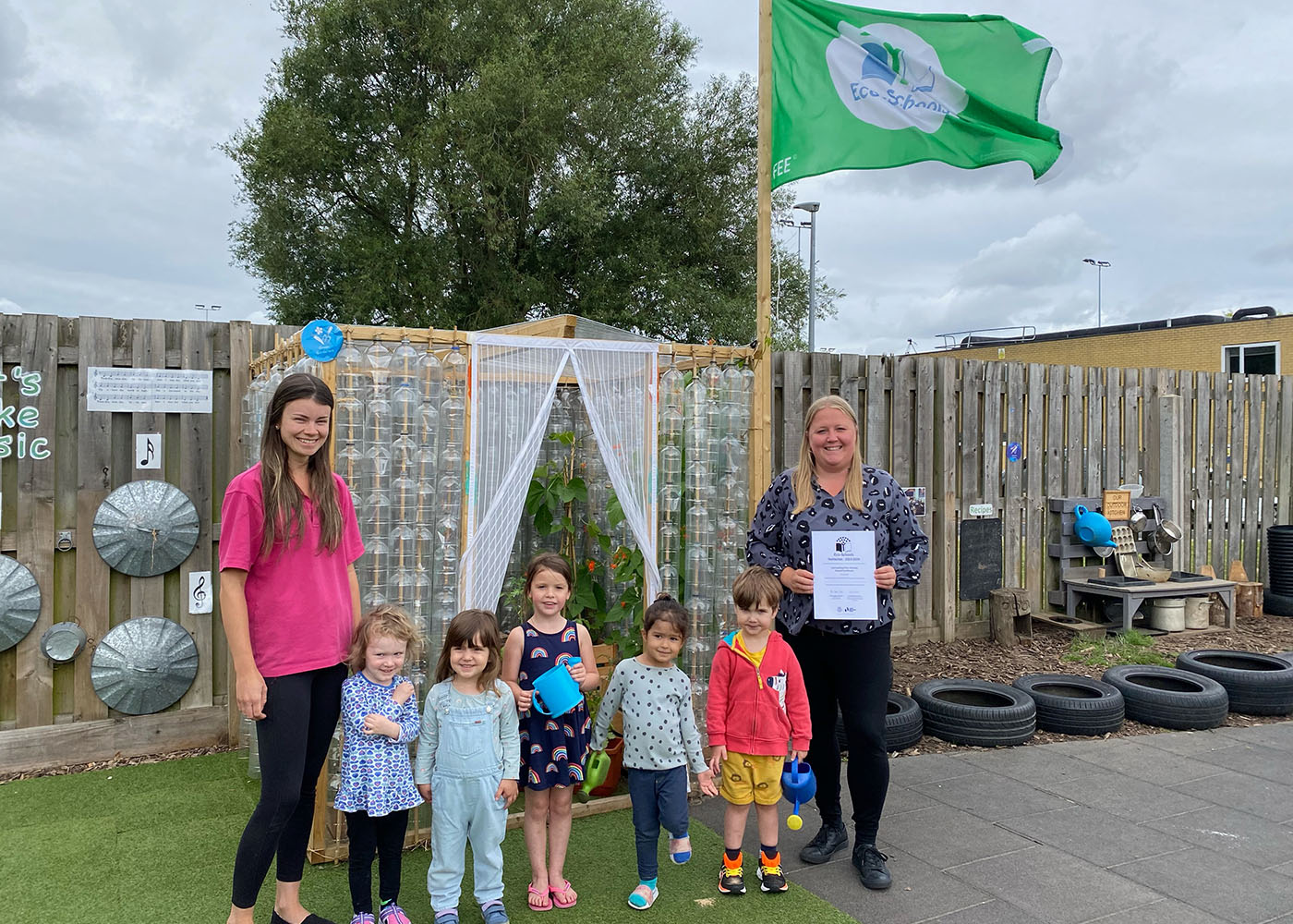 Bright Horizons Guildford Day Nursery and Preschool receives Green Flag Award