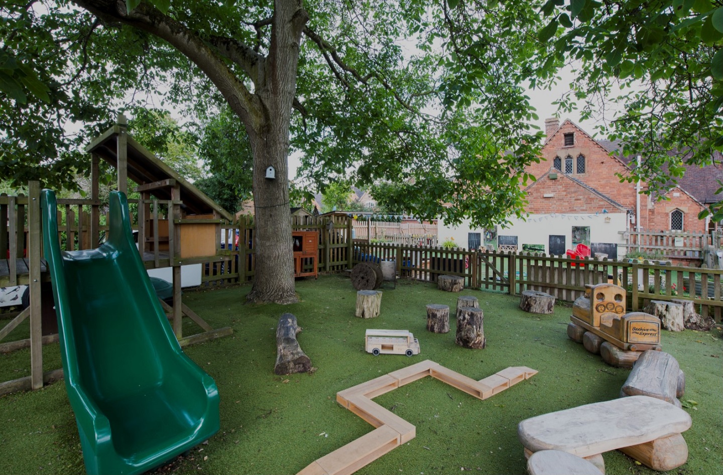Barford Beehive nursery and preschool outdoor