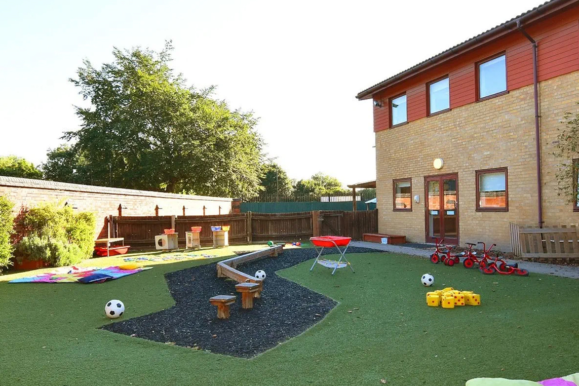 Bright Horizons Tooting Looking Glass Day Nursery and Preschool - Exterior