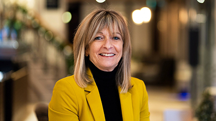 hr director at bright horizons takes the plunge in the sea