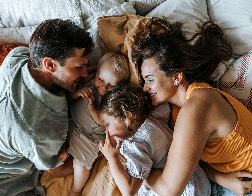 Bare-Minimum Bonding: Everyday Ways to Connect with Your Child 