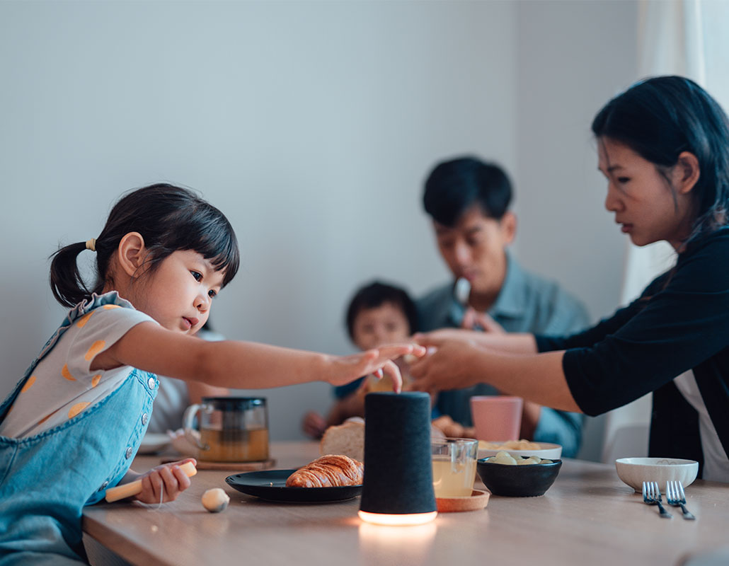 Family Rules for AI: How to Set Boundaries and Keep Your Child Safe