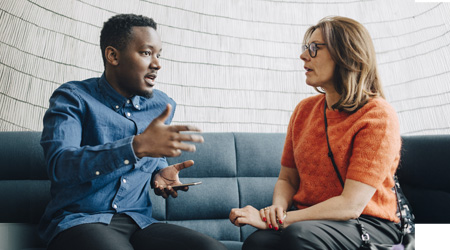 Steps to Handle a Team Member Who Misses Deadlines (Without Micromanaging)