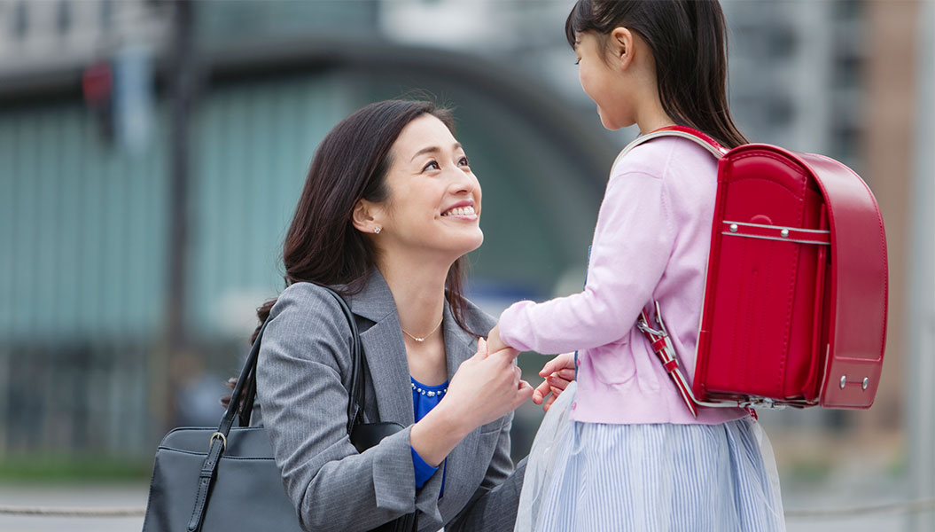 8 Ways to Help Your Child Adjust to Your Return to the Office 
